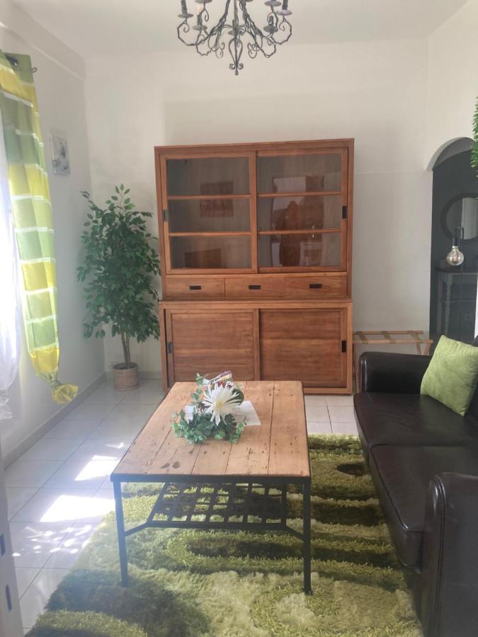 Abeille-soleil Apartment